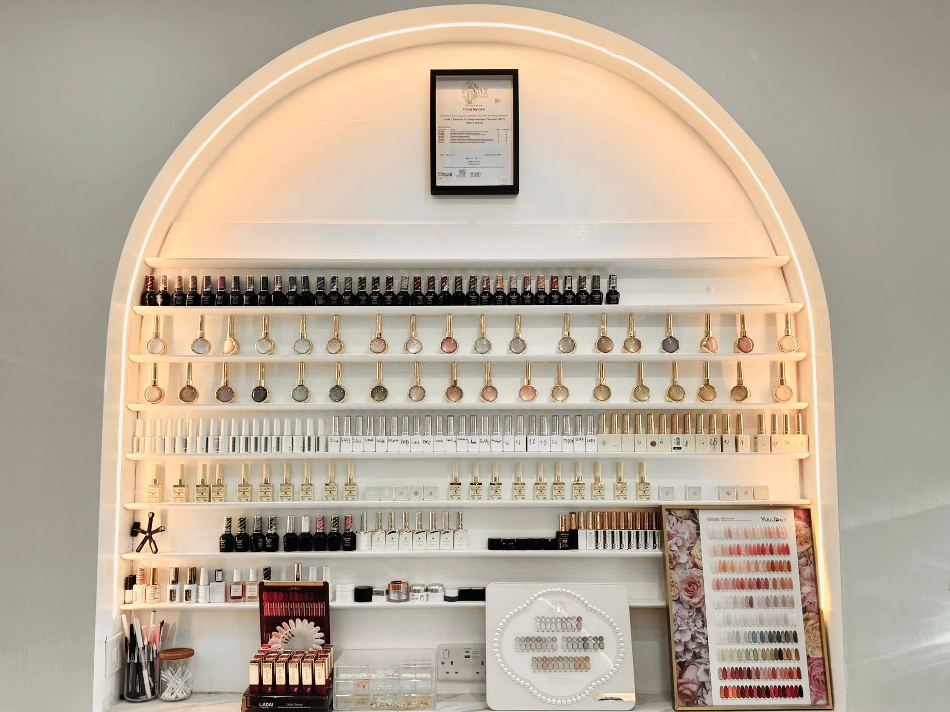 Gel polish colour library